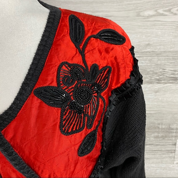 Bonnie & Bill Beaded vtg Floral Red Black Sweater - Picture 3 of 7